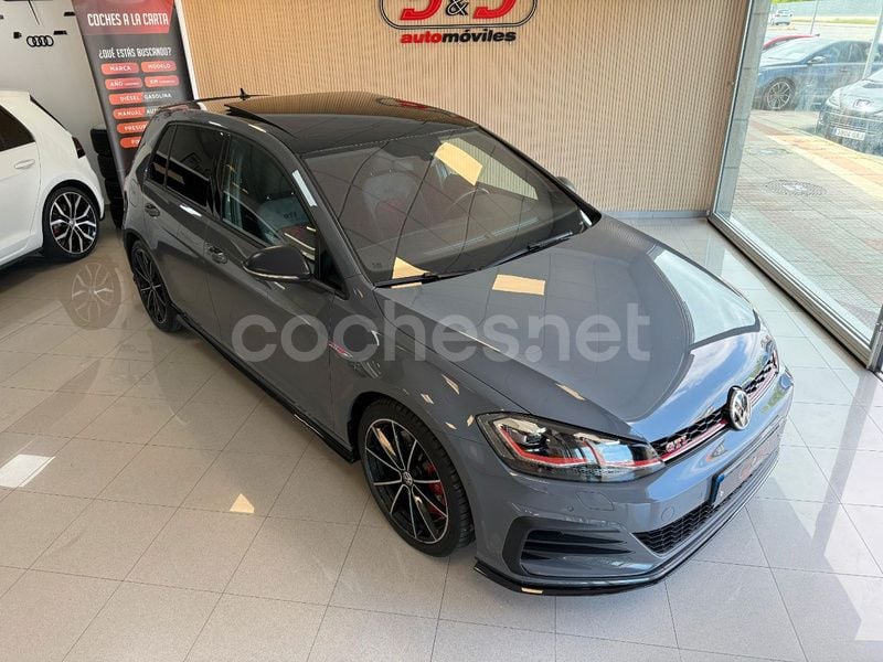 Gris / plata Usado 2019 VW Golf VII GTI Berlina | 32.900 € (Un poco caro) - Imagen 1/4