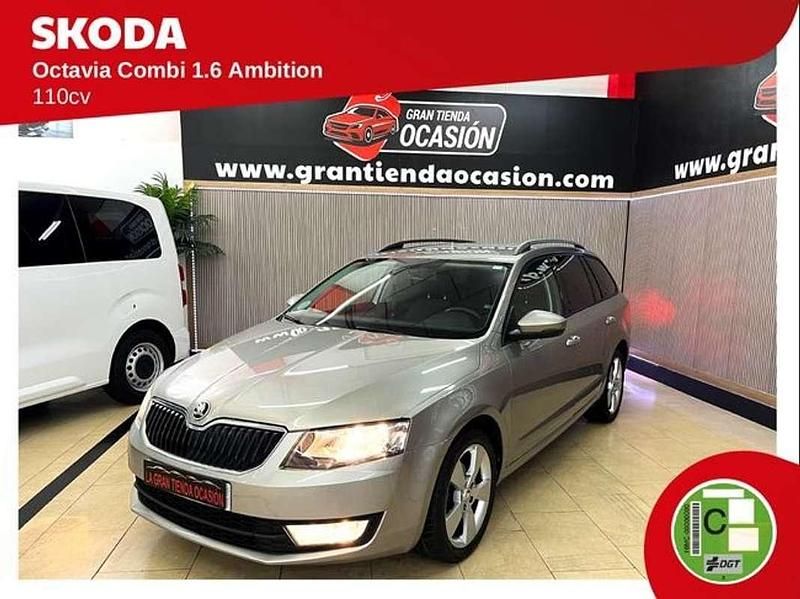 Beige Usado 2017 Skoda Octavia Ambition Familiar | 9980 € (Precio justo) - Imagen 1/4