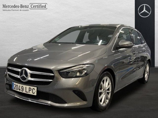 Gris montaña Usado 2020 Mercedes B180 Monovolumen | 31.900 € - Imagen 1/4