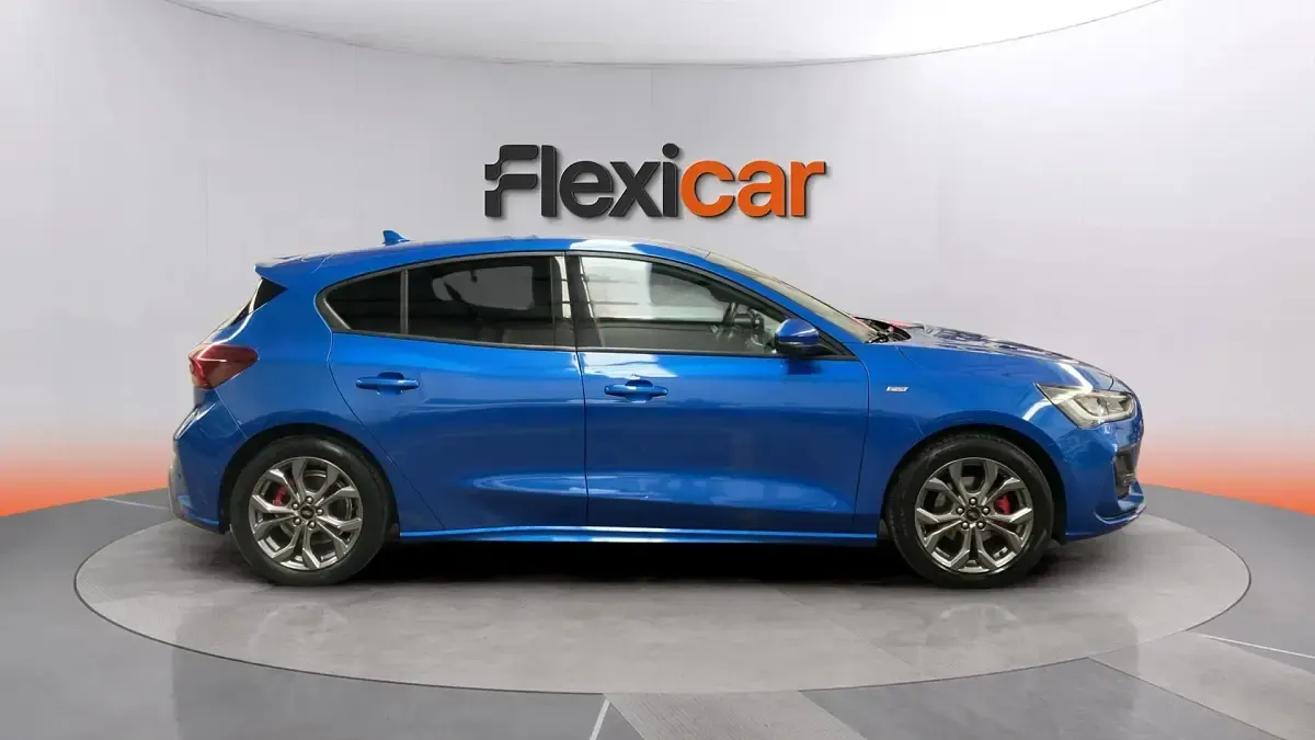 Usado Ford Focus ST-Line 125 CV (91 kW) 2022 Azul Berlina