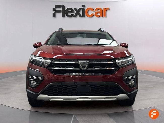 Usado Dacia Sandero Comfort 91 CV (66 kW) 2022 Rojo