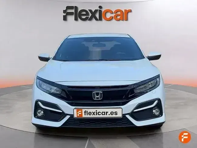 Begagnad Honda Civic Elegance 126 HK (92 kW) 2021 Vit Sedan