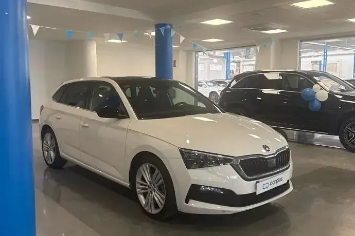 Usado Skoda Scala Sport 150 CV (110 kW) 2021 Utilitario