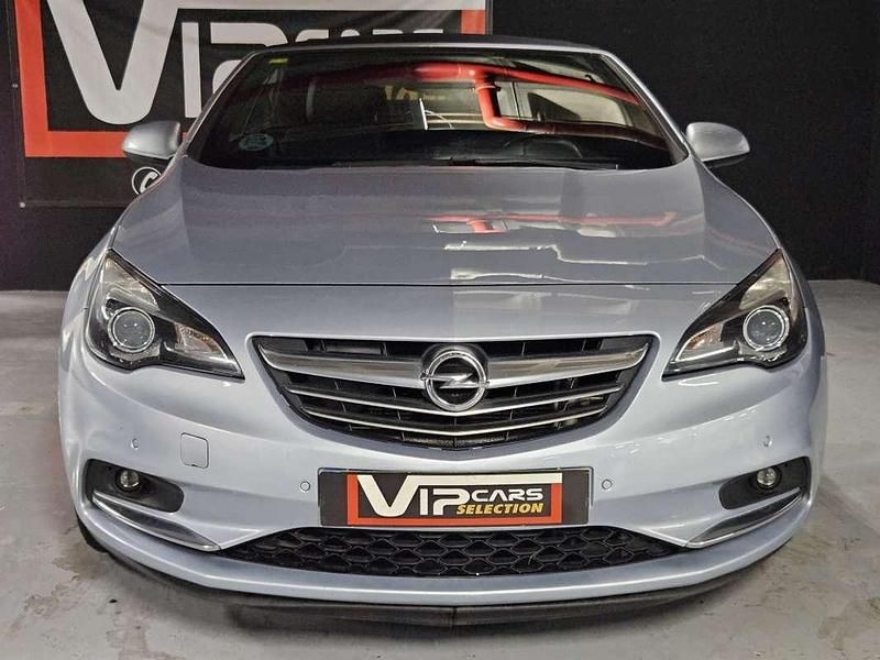 Używany Opel Astra Elegance 140 KM (102 kW) 2016 Szary Kabriolet
