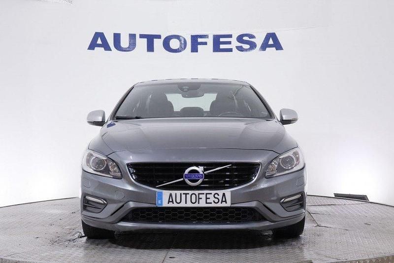 Usado Volvo S60 R-Design 150 CV (110 kW) 2016 Plateado Berlina