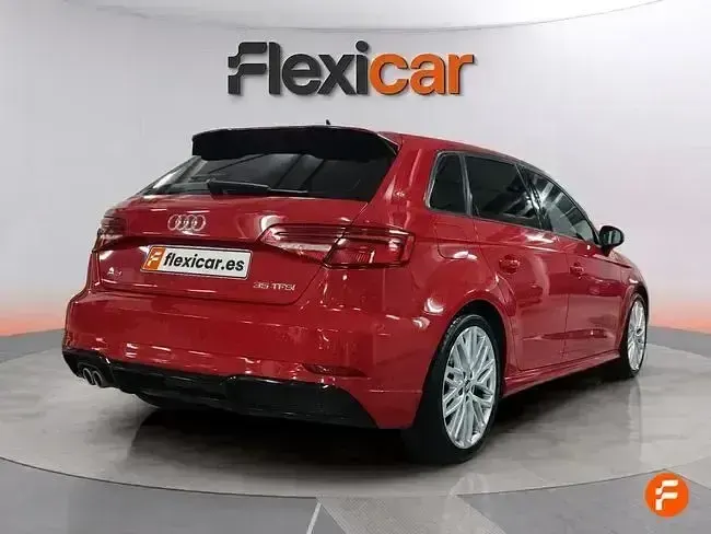 Usado Audi A3 S-Line 150 CV (110 kW) 2018 Rojo Berlina