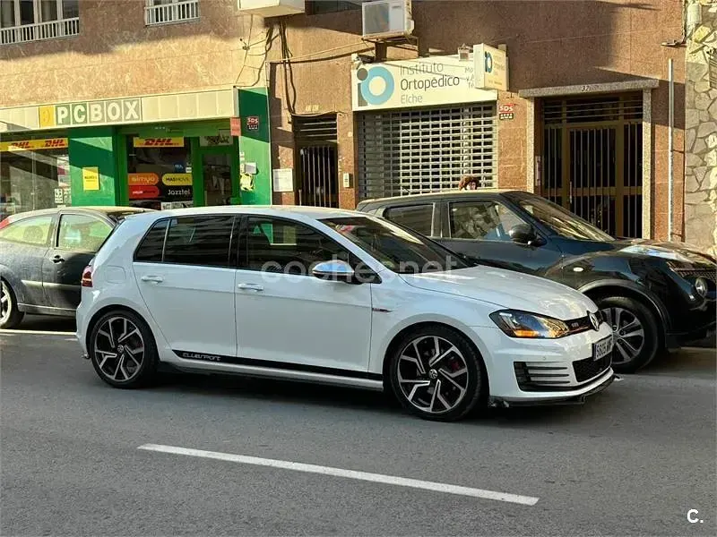 Usado VW Golf VII GTI 220 CV (161 kW) 2015 Blanco Berlina