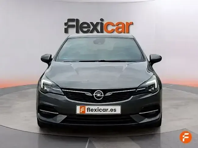 Usado Opel Astra 110 CV (80 kW) 2020 Gris