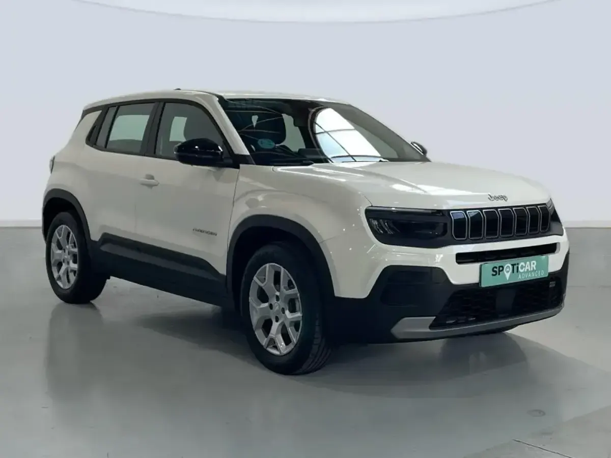 Usado Jeep Avenger Altitude 100 CV (73 kW) 2024 Blanco SUV