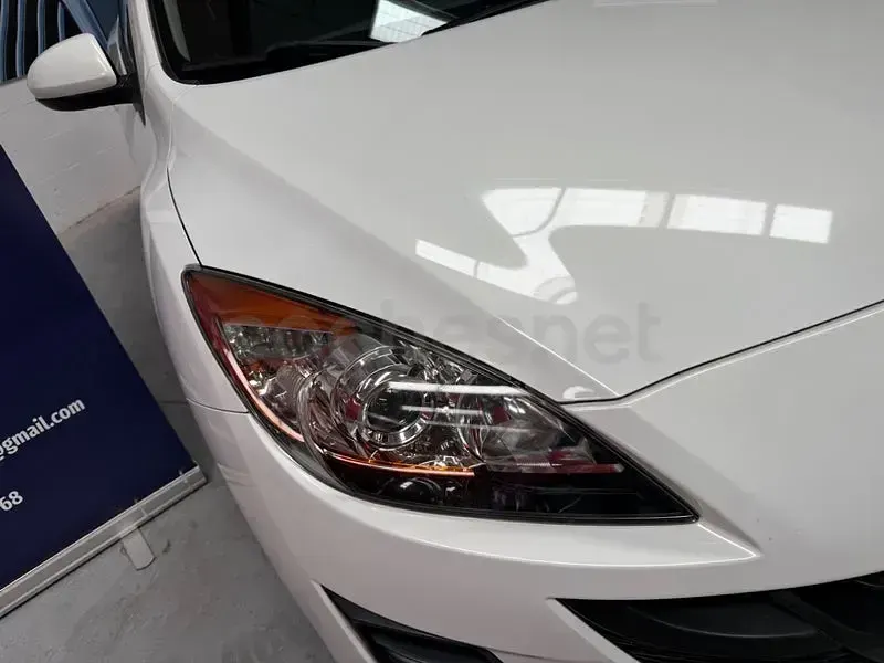 Usado Mazda 3 Active 105 CV (77 kW) 2011 Blanco Berlina