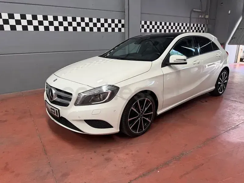 Usado Mercedes A220 Urban 170 CV (125 kW) 2014 Blanco Utilitario