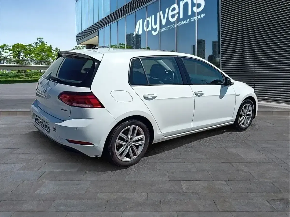 Usado VW Golf VIII Edition 131 CV (96 kW) 2020 Blanco Utilitario