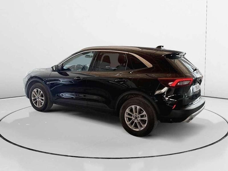 Usado Ford Kuga Titanium 151 CV (111 kW) 2025 Negro SUV