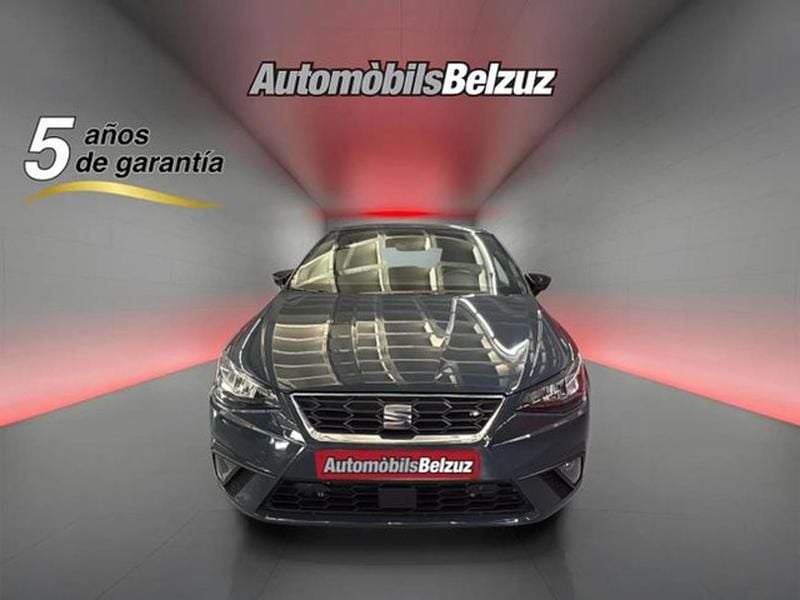 Usado Seat Ibiza FR 115 CV (84 kW) 2025 Gris Utilitario