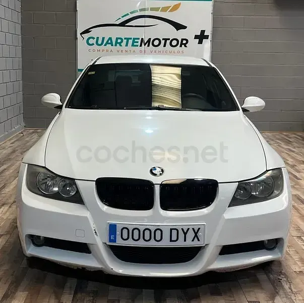 Usado BMW 318 Comfort Edition 129 CV (94 kW) 2006 Blanco Berlina
