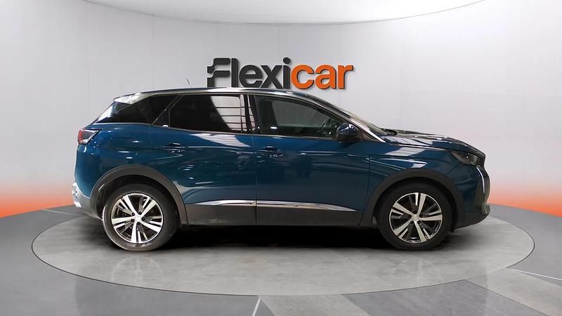 Usado Peugeot 3008 Allure 131 CV (96 kW) 2021 Verde SUV