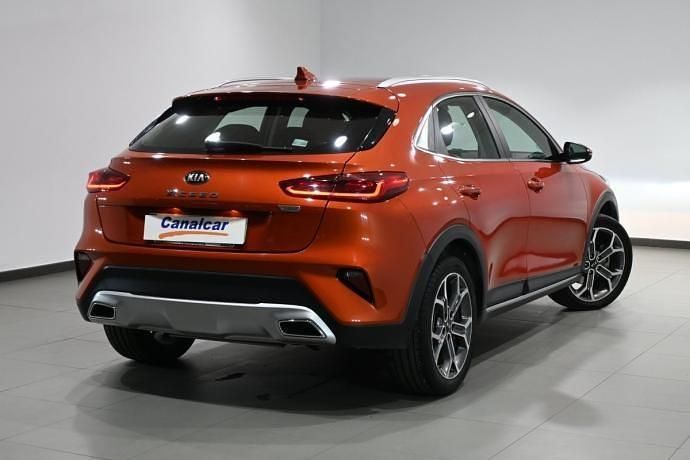 Usado Kia XCeed 141 CV (103 kW) 2020 Naranja SUV
