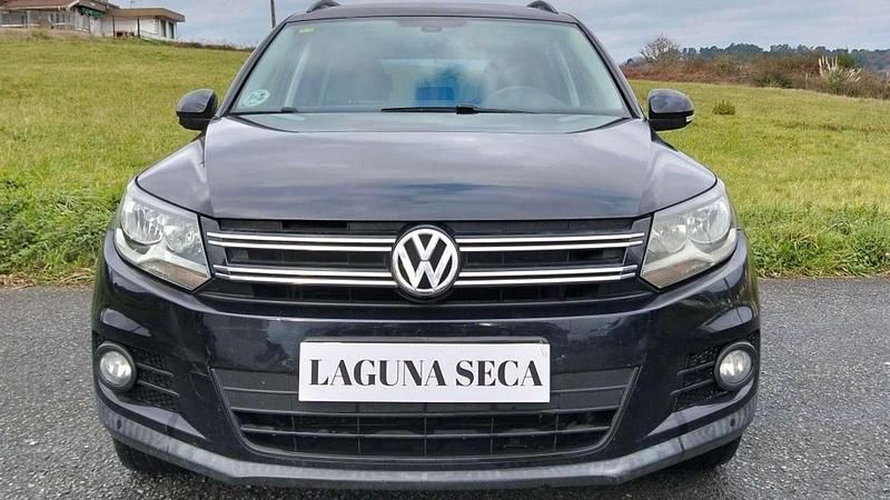 Usado VW Tiguan Edition 116 CV (85 kW) 2016 Negro SUV