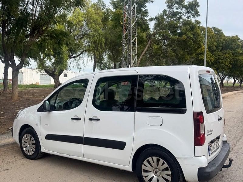 Usado Citroën Berlingo XTR 100 CV (73 kW) 2016 Blanco Monovolumen