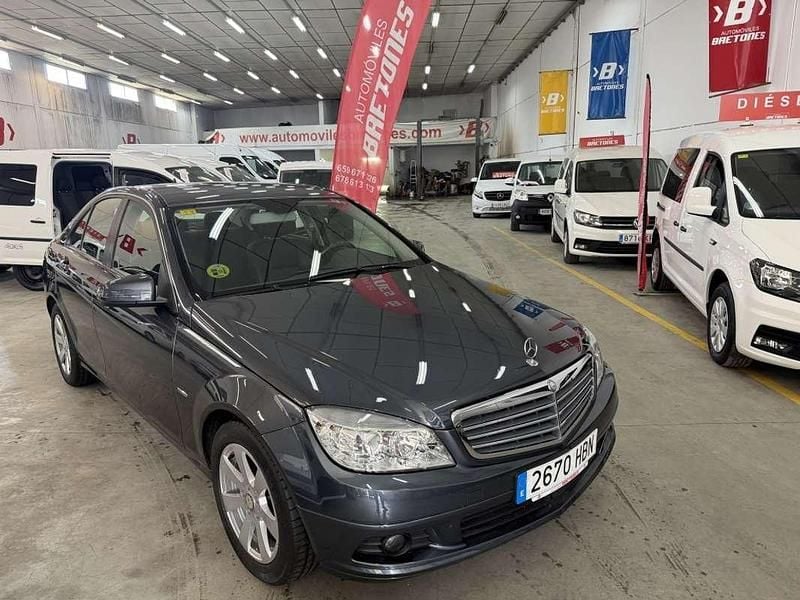 Usado Mercedes C200 136 CV (100 kW) 2011 Gris Berlina