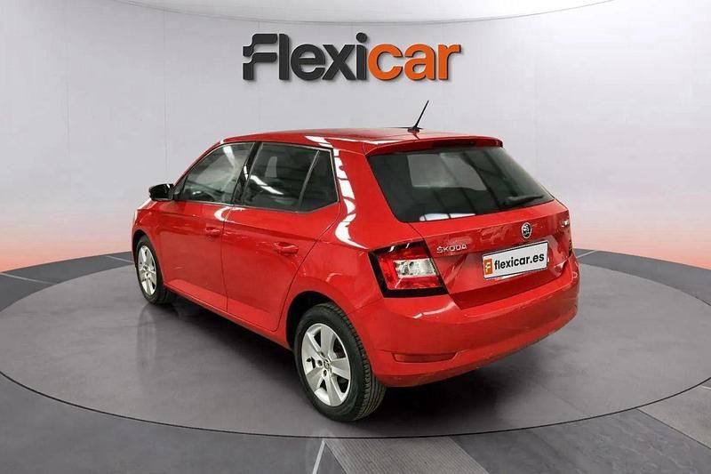 Usado Skoda Fabia Ambition 95 CV (69 kW) 2019 Rojo Utilitario