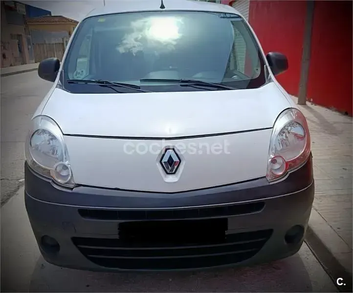 Usado Renault Kangoo 75 CV (55 kW) 2013 Blanco Monovolumen