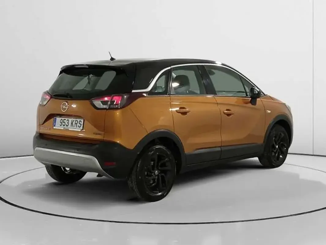 Usado Opel Crossland X Innovation 131 CV (96 kW) 2018 Naranja SUV