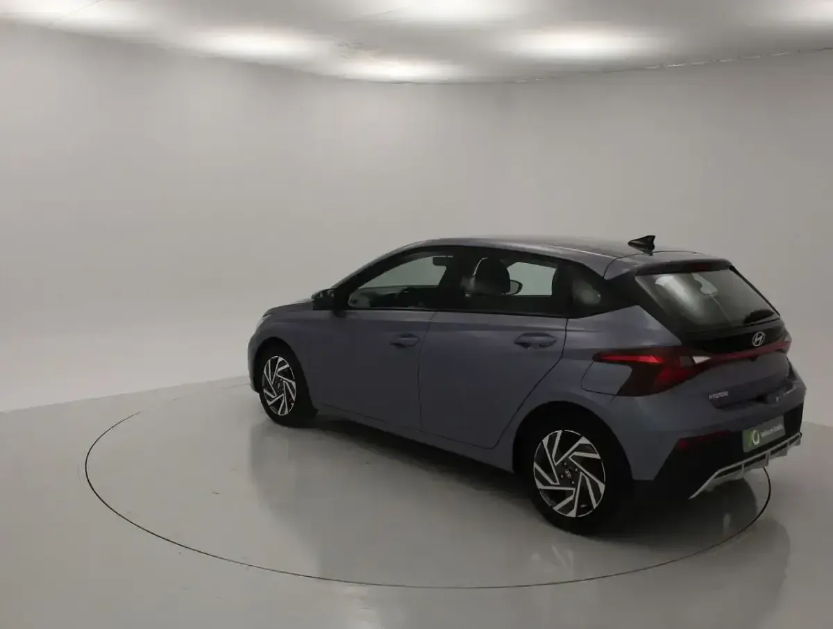 Usado Hyundai i20 84 CV (61 kW) 2024 Azul Utilitario