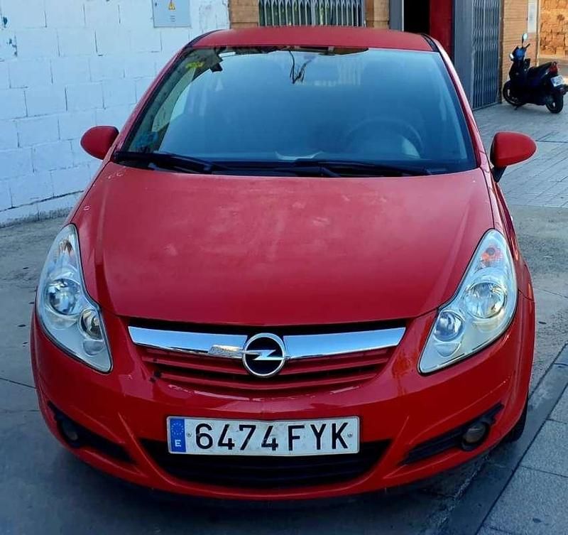 Usado Opel Corsa Enjoy 80 CV (58 kW) 2007 Rojo Utilitario