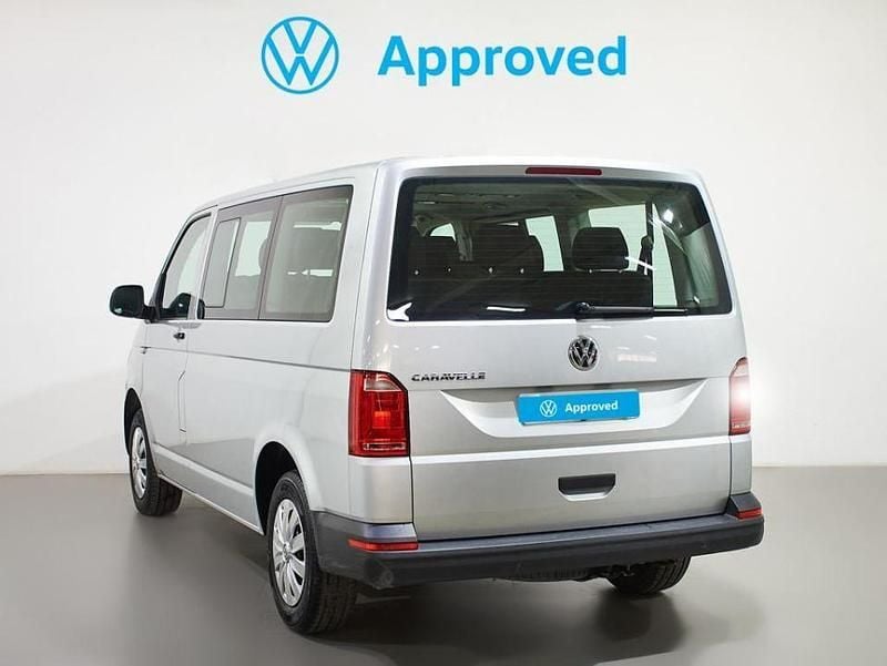 Usado VW Caravelle 150 CV (110 kW) 2020 Plata réflex metalizado Van