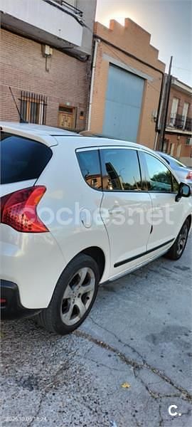 Usado Peugeot 3008 Active 112 CV (82 kW) 2011 Blanco Berlina