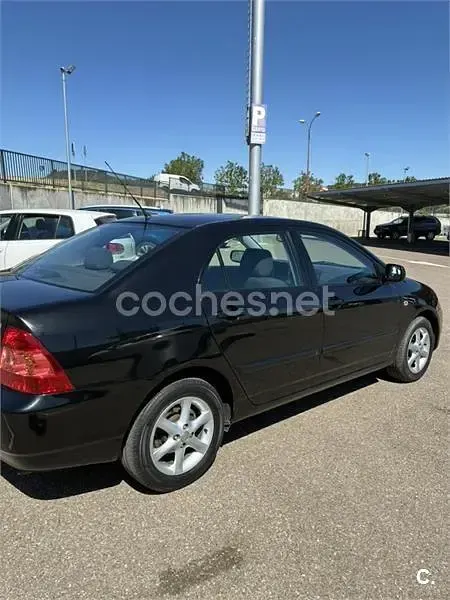 Usado Toyota Corolla Sol 110 CV (80 kW) 2005 Negro Berlina