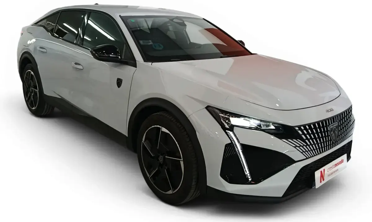 Usado Peugeot 408 GT GT 131 CV (96 kW) 2024 Blanco