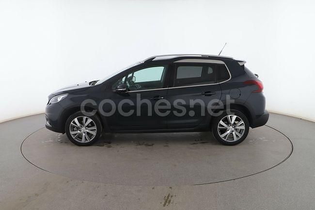 Usado Peugeot 2008 Allure 130 CV (95 kW) 2019 Gris SUV