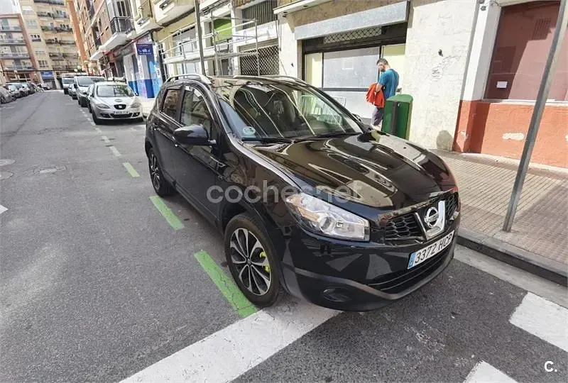 Usado Nissan Qashqai Acenta 106 CV (77 kW) 2011 Negro SUV
