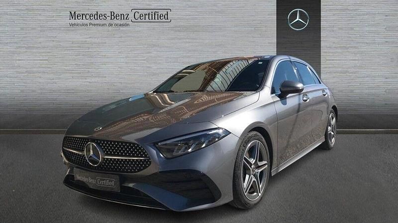Usado Mercedes A180 136 CV (100 kW) 2025 Gris