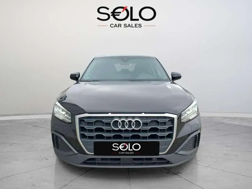 Usado Audi Q2 Ambiente 150 CV (110 kW) 2021 Negro SUV