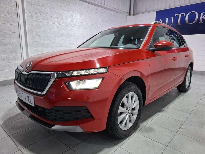 Usado Skoda Kamiq Ambition 110 CV (80 kW) 2022 Rojo SUV