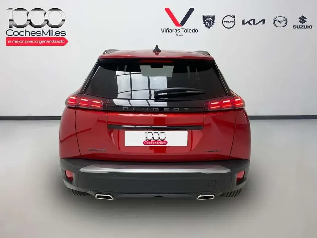 Usado Peugeot 2008 Allure 145 CV (106 kW) 2025 Rojo SUV
