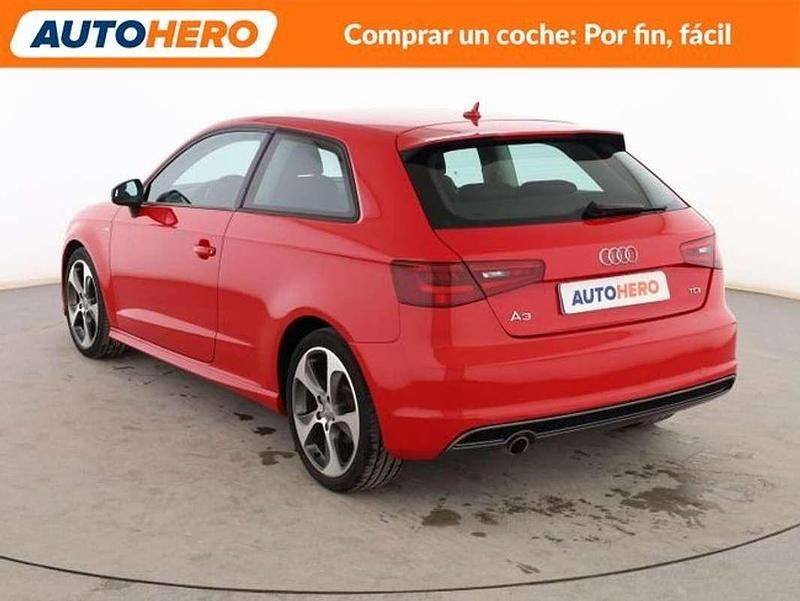 Usado Audi A3 S-Line 110 CV (80 kW) 2015 Rojo Berlina