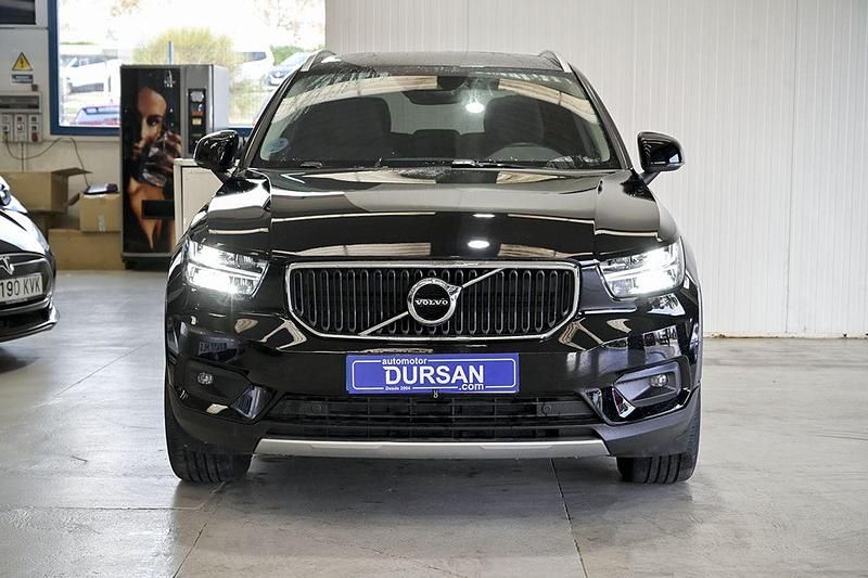 Usado Volvo XC40 Momentum 163 CV (119 kW) 2021 Negro SUV