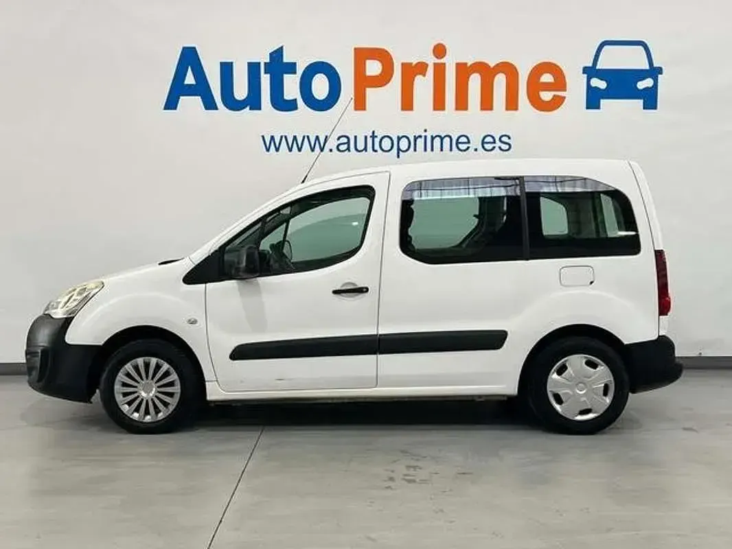 Usado Peugeot TePee Access 75 CV (55 kW) 2017 Blanco Van