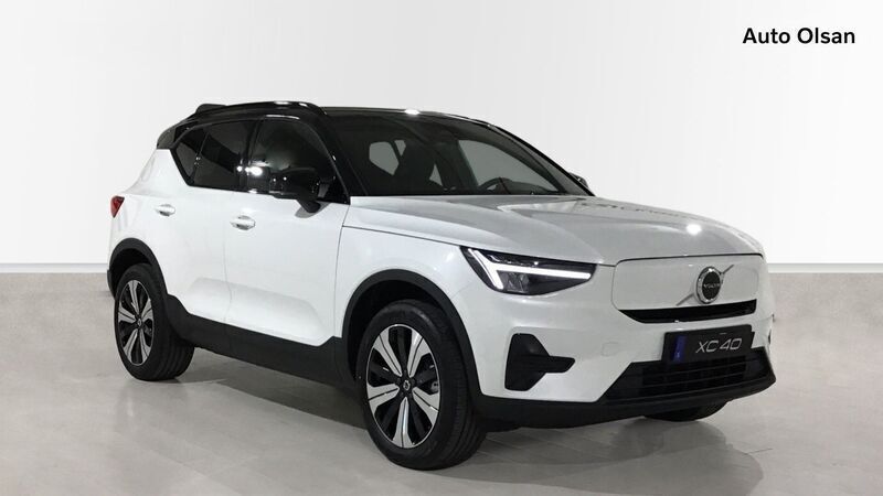 Usado Volvo XC40 Plus 175 kW (238 CV) 2023 Blanco SUV
