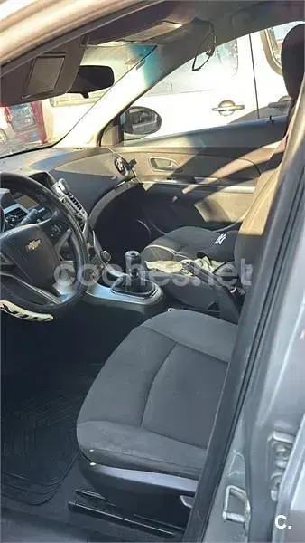 Usado Chevrolet Cruze LT 124 CV (91 kW) 2011 Gris / plata Berlina