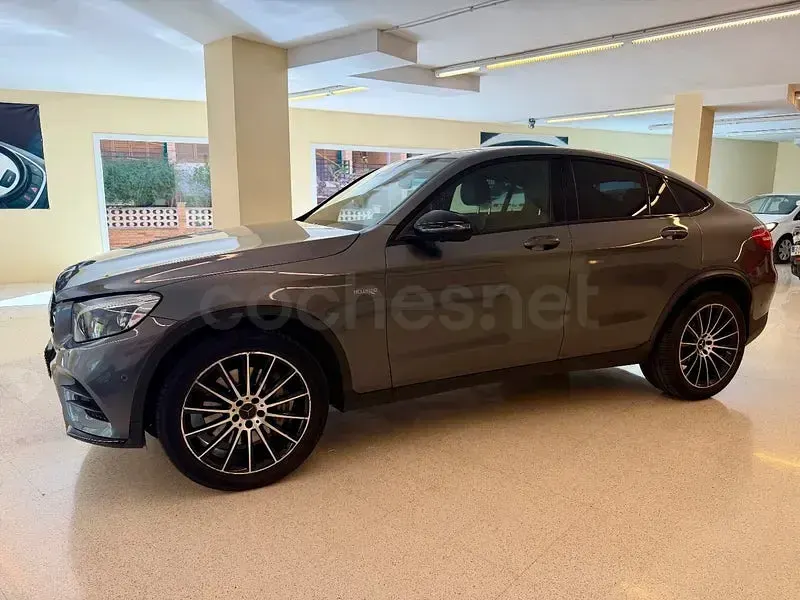 Usado Mercedes GLC43 AMG 390 CV (286 kW) 2019 Gris / plata SUV