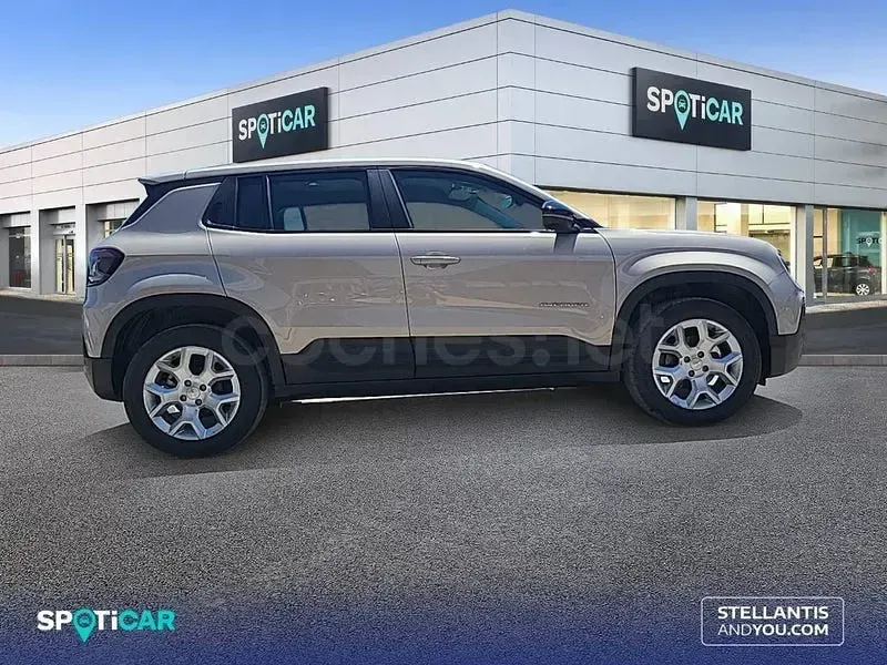 Begagnad Jeep Avenger Altitude 100 HK (73 kW) 2025 Grå SUV