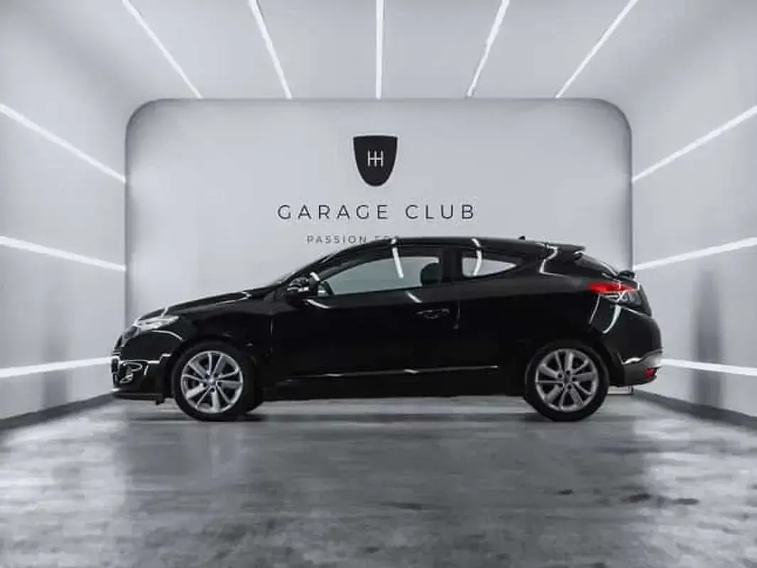 Usado Renault Mégane Dynamique 110 CV (80 kW) 2012 Negro Coupe