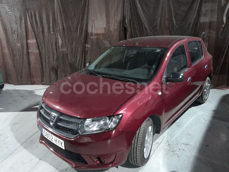 Granate Usado 2014 Dacia Sandero Ambiance Utilitario | 6350 € (Precio justo) - Imagen 1/4