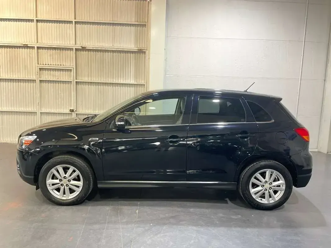 Usado Mitsubishi ASX Motion 116 CV (85 kW) 2011 Negro SUV