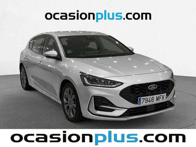 Usado Ford Focus ST-Line 125 CV (91 kW) 2023 Gris plata Utilitario